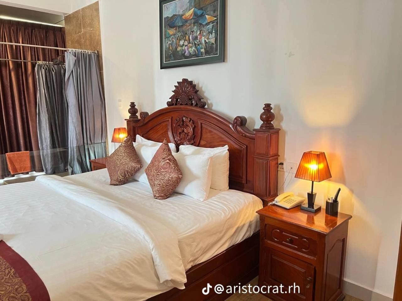 Aristocrat Residence & Hotel Sihanoukville Exterior foto